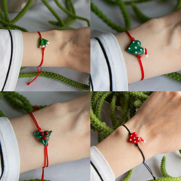 CHRISTMAS GLASS BEAD BRACELET